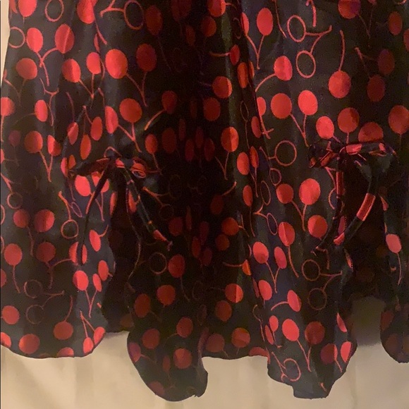 Silk nighties - Picture 2 of 8